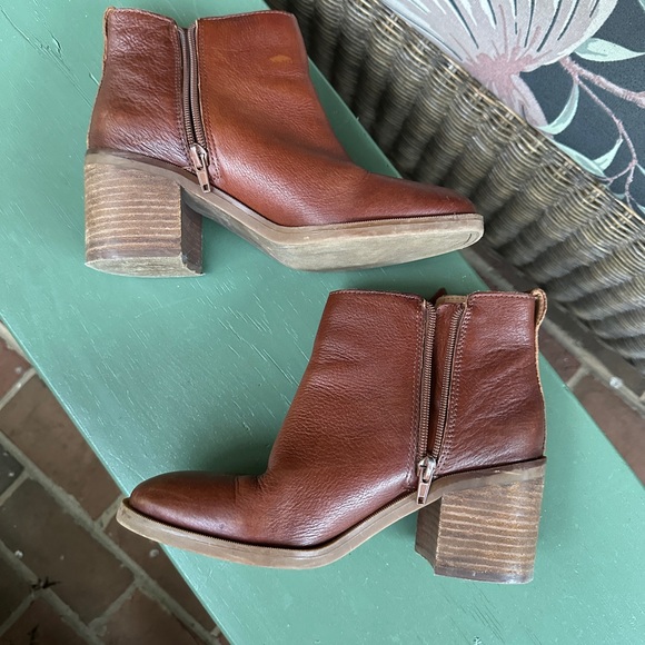 Crown Vintage Ankle Boots Brown Leather with Stacked Heel and Side Zipper 7M - Picture 5 of 7